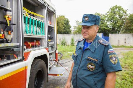 Министр МЧС подарил Мурому пожарную машину